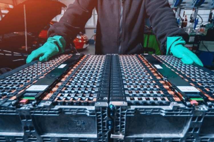 Battery Supply Insufficient to Meet Auto Demand [Report]