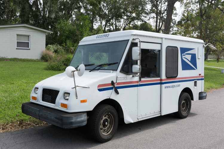 The USPS Wants a Self-Driving Mail Truck