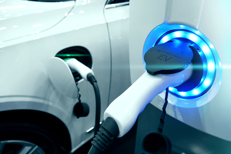 New EV Battery to Provide 300 Miles with a 5-minute Charge