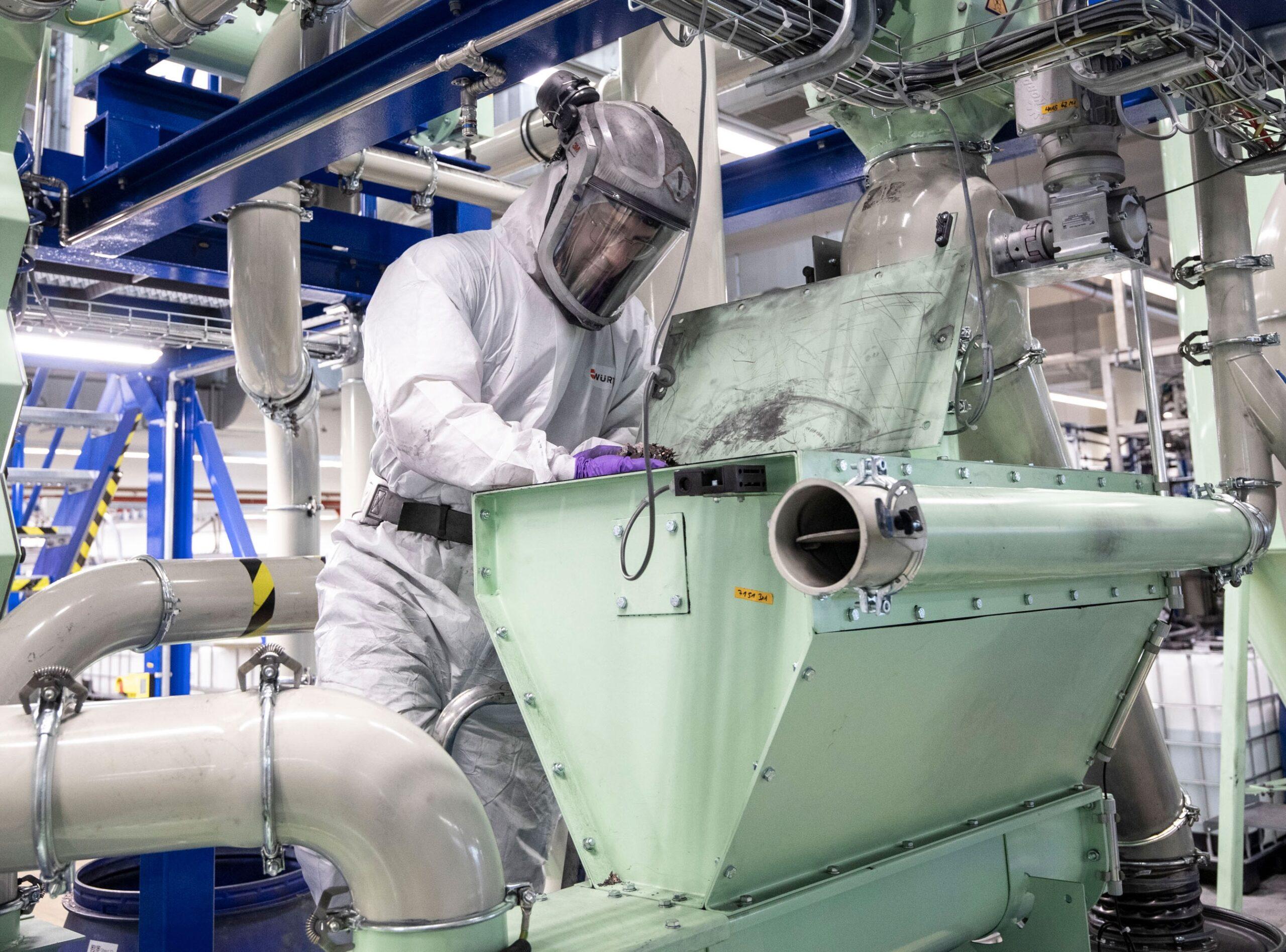 Porsche Pilot Looks to Recycle High-Voltage Batteries