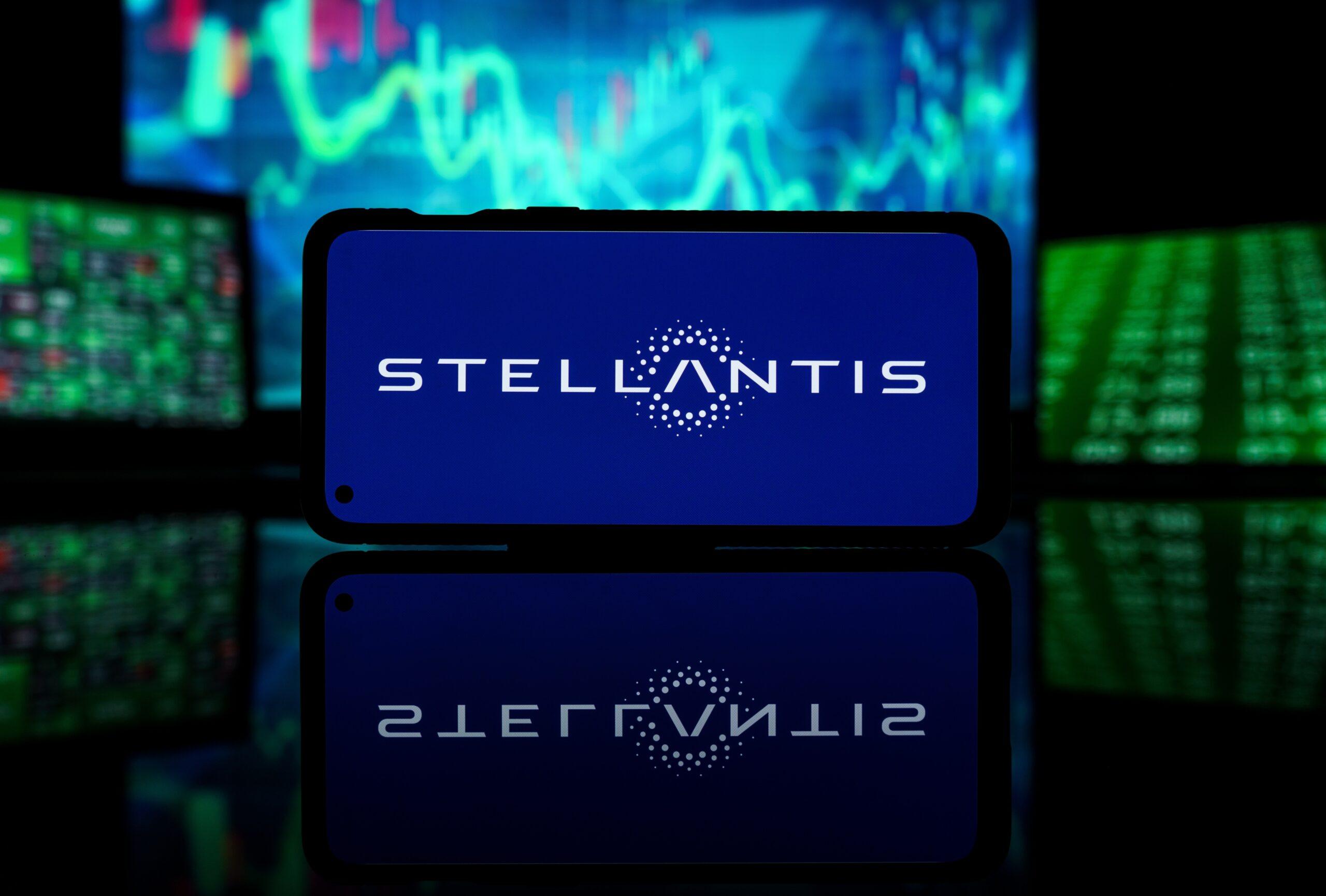 Stellantis Expands Collaboration With Mistral AI to Improve Manufacturing