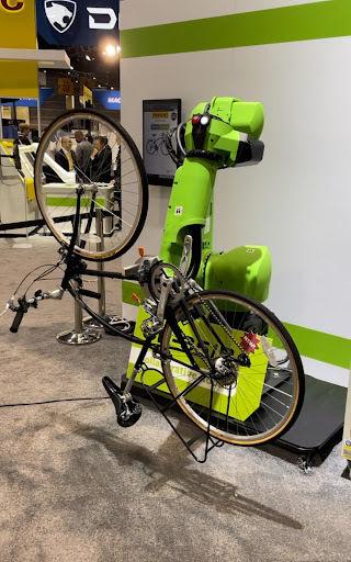Medium_bike.jpg - a few seconds ago