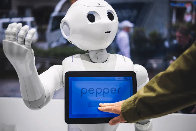 6 Robots Roaming New York City [A Byte Out of the Big Apple]