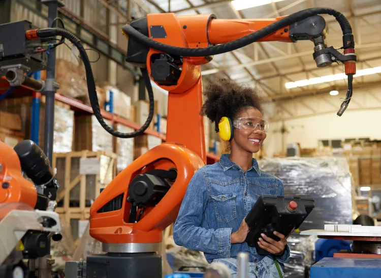 4 Tips to Ensure a Successful Warehouse Robotics Implementation