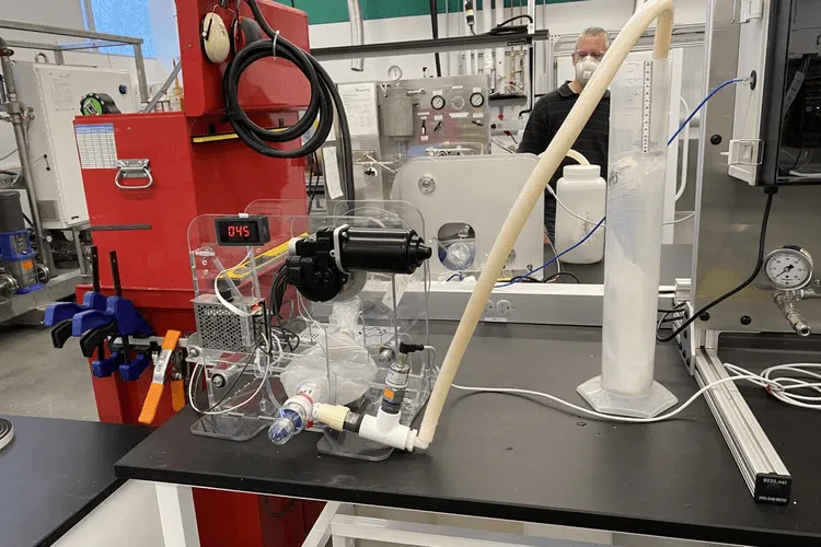 Connecticut Aerospace Manufacturer Teams Up with UConn Engineers to Produce Ventilators