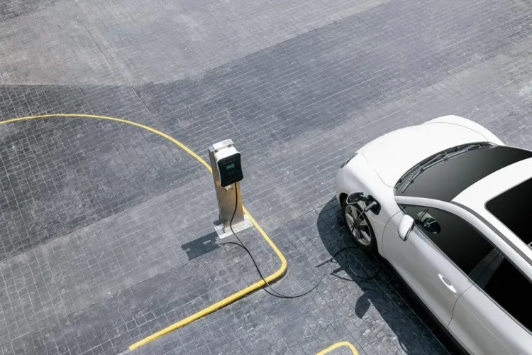 Prologis Fights EV Range Anxiety with Massive Charging Station