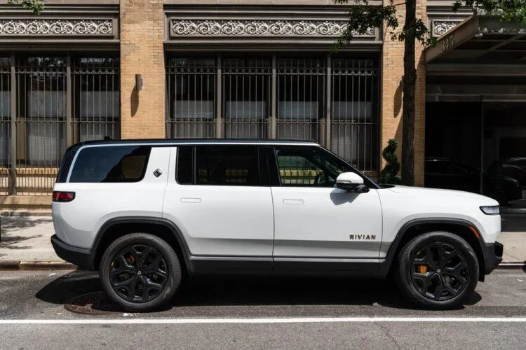 Rivian Reduces Electrical Wiring with Zonal Architecture