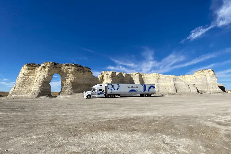 Self-Driving Truck Makes 2,800-Mile Butter Delivery in 3 Days