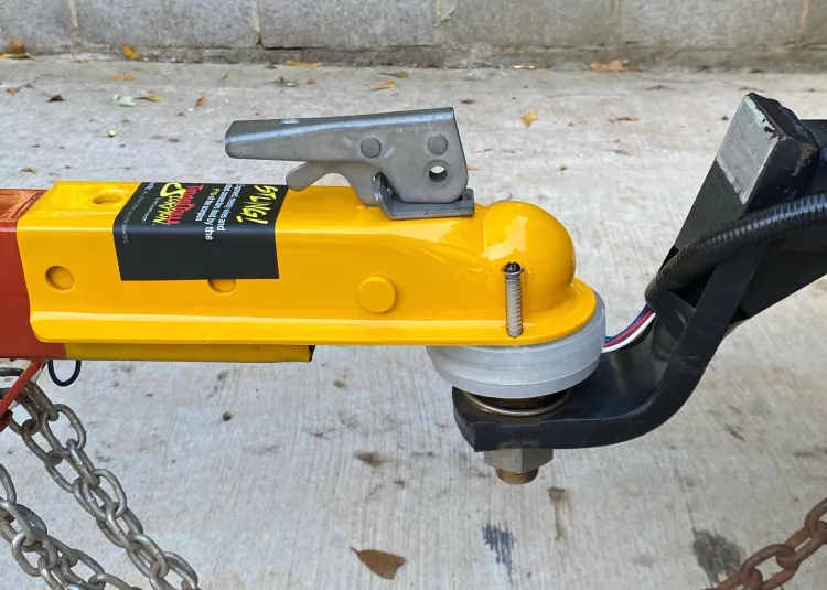 Towing Solutions Company Introduces Innovative Advancement in Towing Connector Technology