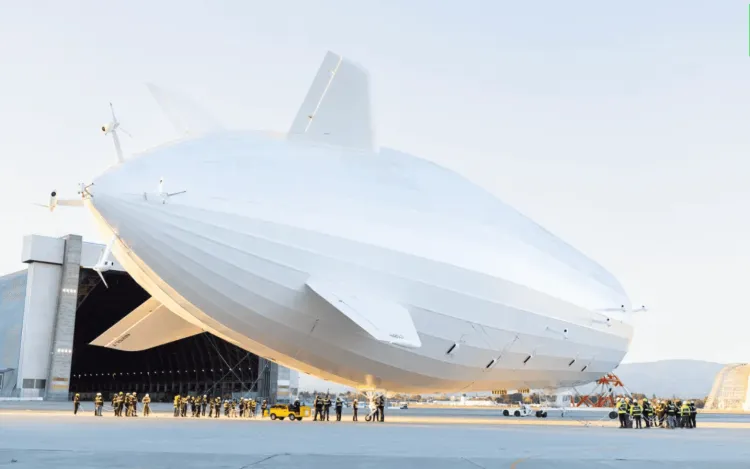 World&rsquo;s Largest Aircraft Begins Flight Testing